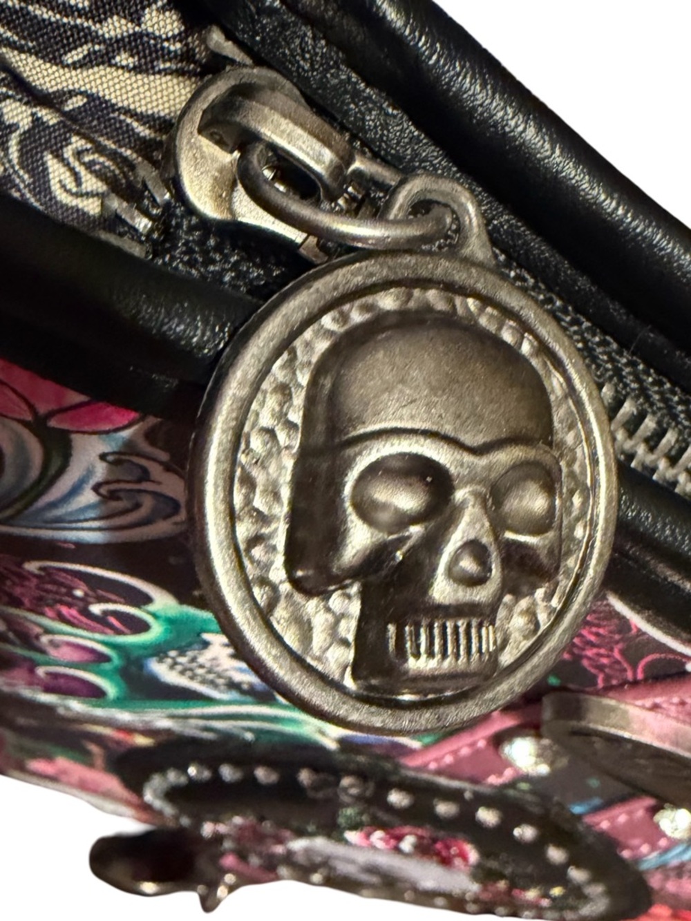 Ed Hardy NWT Multicolor Floral Skull Crossbody with White Skull Wallet (P222) - Picture 9 of 14
